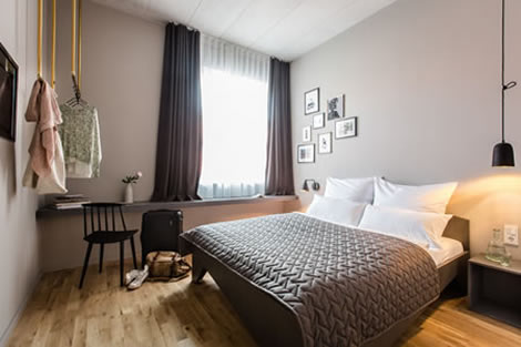 Hotels München - Zimmer zum Oktoberfest - Munich room and hotel booking services (Bild Bold)
